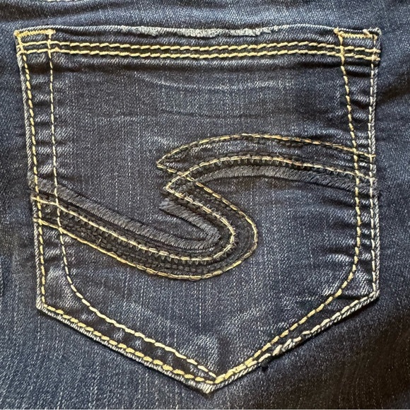Silver Womens Jeans 30”X 29.5” Blue Suki Super Stretch Low Rise Straight Leg - Picture 1 of 7